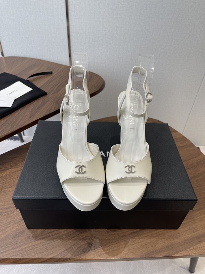 最高級シャネルスーパーコピー CHANEL 2026年春夏 新作 115mmヒール サンダル ラムスキン ホワイト 2630769 シャネル サンダル 定価 - 画像 (3)
