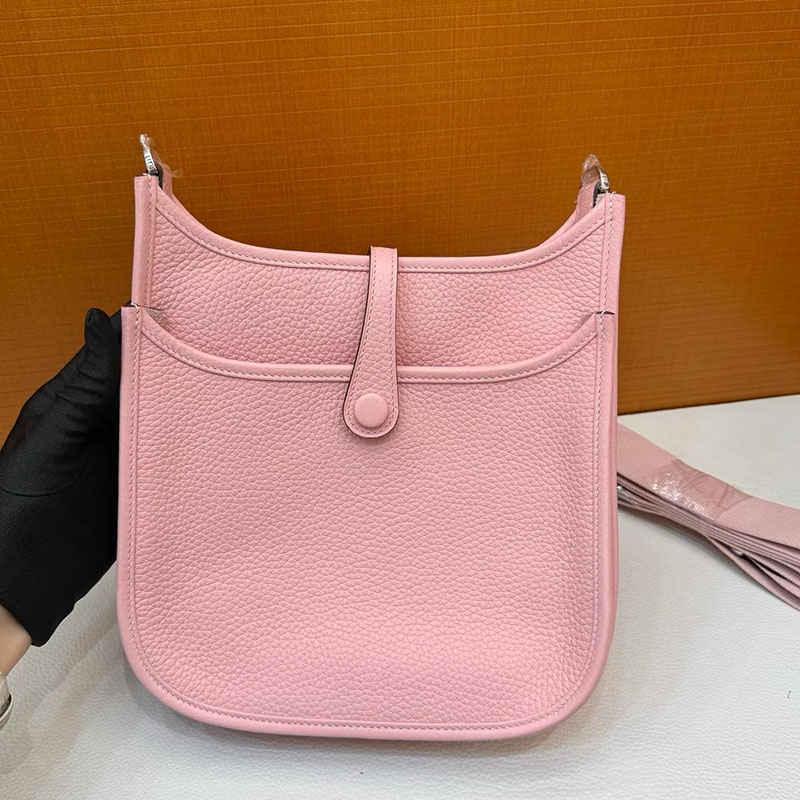 エルメス エヴリンの通販 HERMES エヴリン3 23 ローズサクラ トリヨンクレマンス シルバー金具 H087941CK3Q エルメス エヴリン 値段 - 画像 (9)