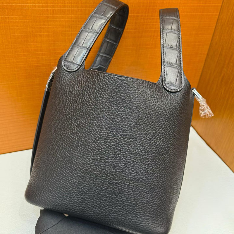 HERMES ピコタンロック 18 PM 黒 ブラック トリヨンクレマンス/クロコダイル シルバー金具 H082321CK89 エルメス バッグ ピコタン - 画像 (8)