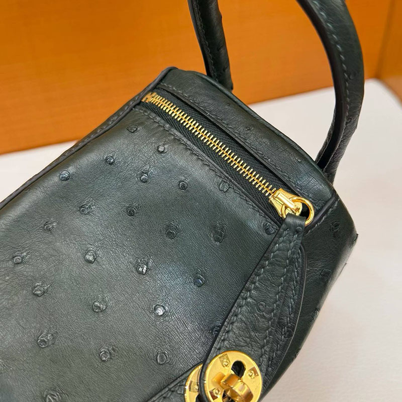 エルメス リンディミニの通販 HERMES ミニリンディ ヴェールシプレ オーストリッチ ゴールド金具 H079087CC6O エルメス バッグ 定価 - 画像 (5)