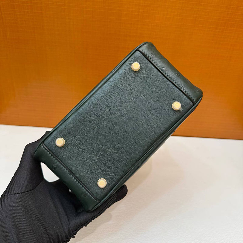 エルメス リンディミニの通販 HERMES ミニリンディ ヴェールシプレ オーストリッチ ゴールド金具 H079087CC6O エルメス バッグ 定価 - 画像 (2)