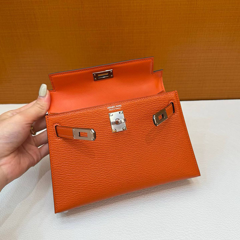 エルメス ケリーミニ2の通販 HERMES ケリーミニ2 外縫い オレンジポピー シェブルミゾル シルバー金具 H073628CK8V ケリーミニ 定価 - 画像 (6)