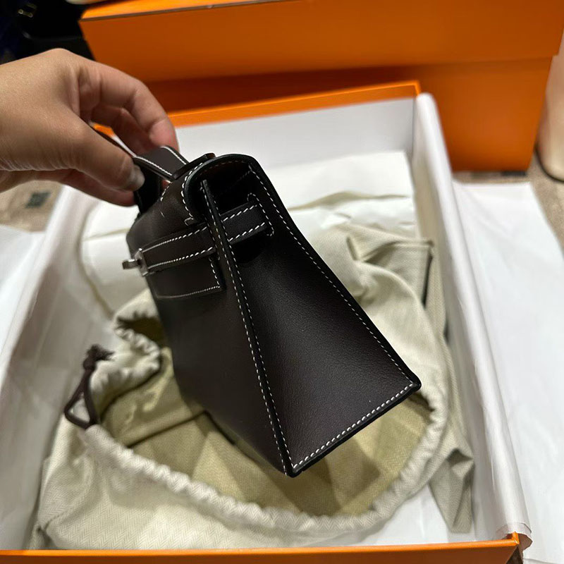 エルメス ポシェットケリーの通販 HERMES ポシェットケリー エベンヌ スイフト シルバー金具 H084047CK46 エルメス ミニケリー 定価 - 画像 (5)