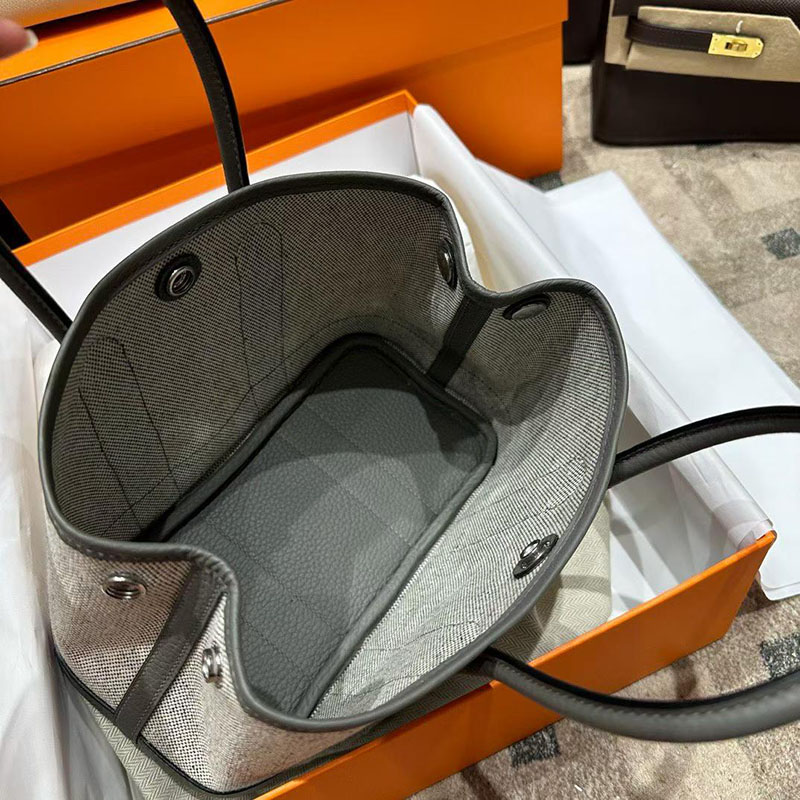 エルメスバッグの通販 HERMES ネオ・ガーデン 23 グリメイヤー ネゴンダ/トワルアッシュ シルバー金具 H084532CK0L エルメス ネオガーデン 23 定価 - 画像 (2)