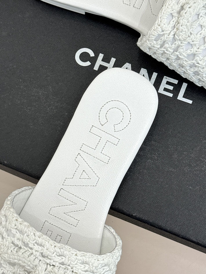 最高級シャネルスーパーコピー CHANEL 2026年春夏 新作 サンダル クロシェ ミュール ホワイト 2630798 シャネル サンダル 白 - 画像 (4)