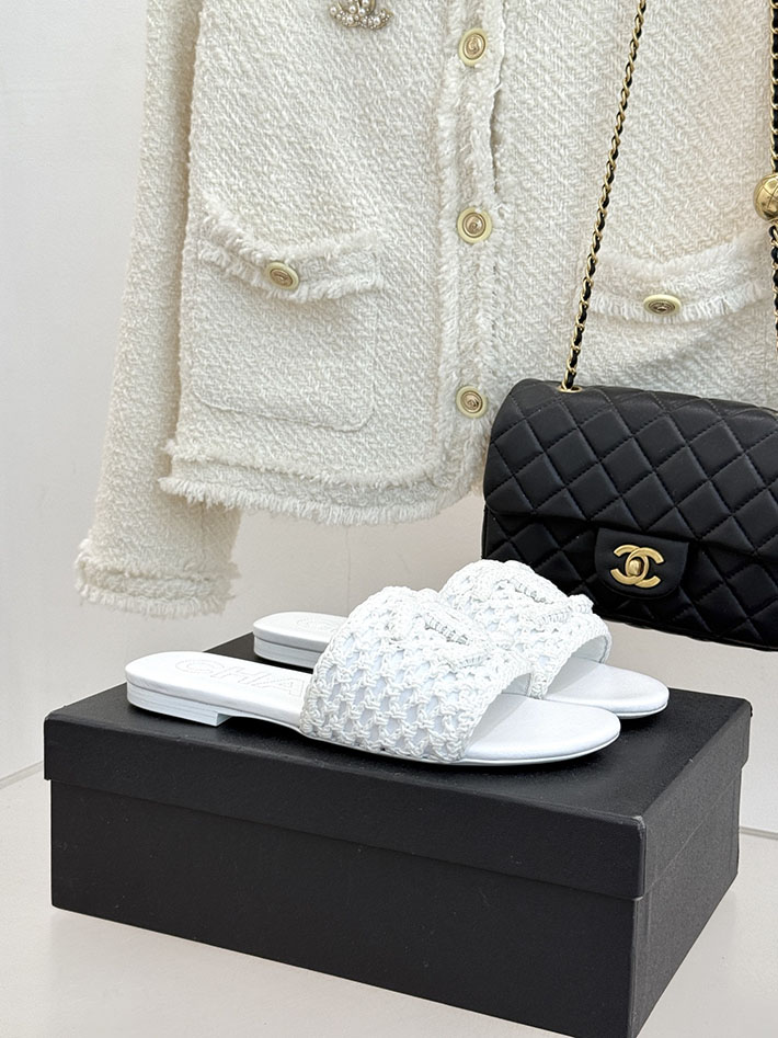 最高級シャネルスーパーコピー CHANEL 2026年春夏 新作 サンダル クロシェ ミュール ホワイト 2630798 シャネル サンダル 白 - 画像 (2)