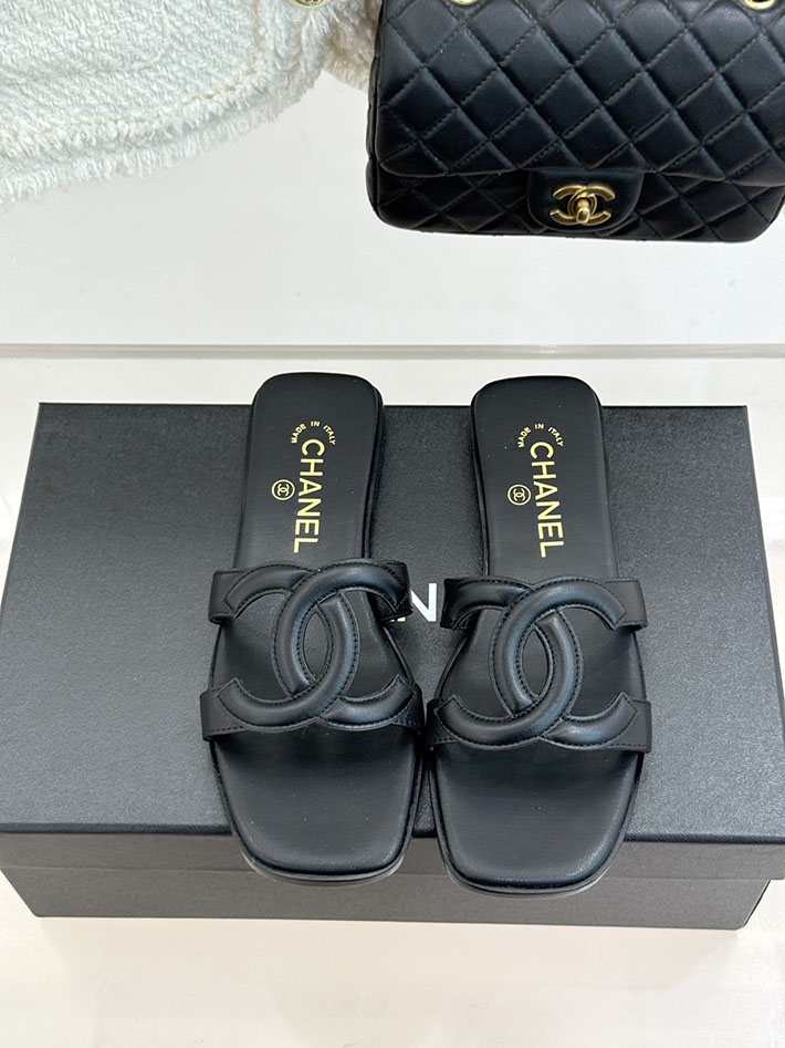 最高級シャネルスーパーコピー CHANEL 2026年春夏 新作 サンダル ラムスキン カーフスキン ブラック 2630805 シャネル サンダル 公式 - 画像 (8)