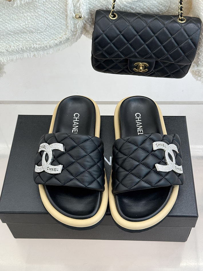 最高級シャネルスーパーコピー CHANEL 2026年春夏 新作 ラムスキン キルトウッド ミュール ブラック 2630813 レディース シャネル サンダル - 画像 (8)