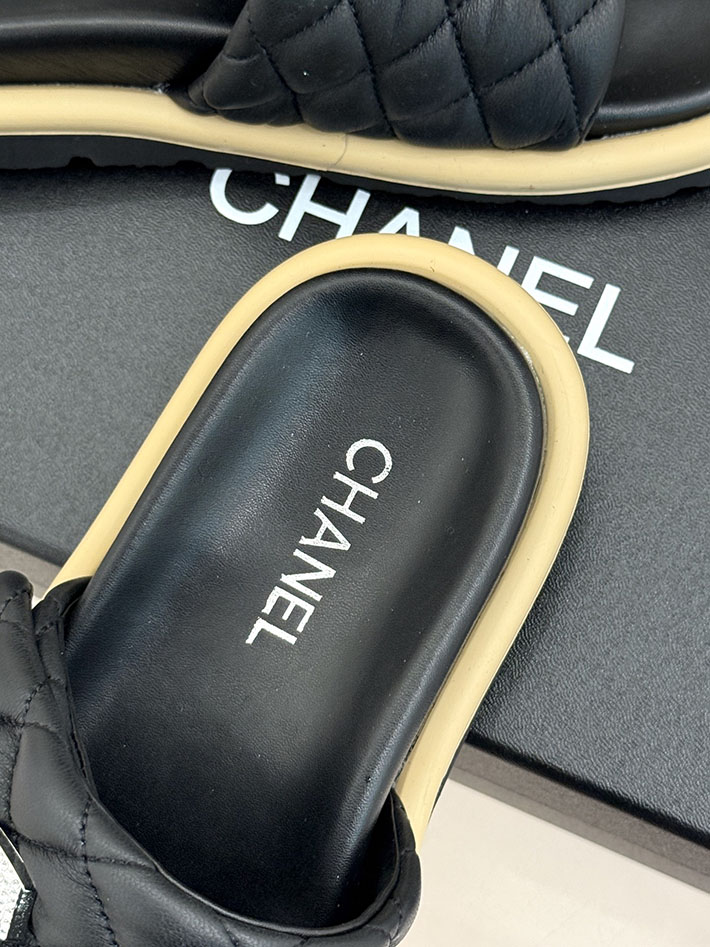 最高級シャネルスーパーコピー CHANEL 2026年春夏 新作 ラムスキン キルトウッド ミュール ブラック 2630813 レディース シャネル サンダル - 画像 (4)