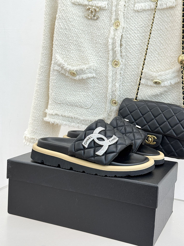 最高級シャネルスーパーコピー CHANEL 2026年春夏 新作 ラムスキン キルトウッド ミュール ブラック 2630813 レディース シャネル サンダル - 画像 (2)