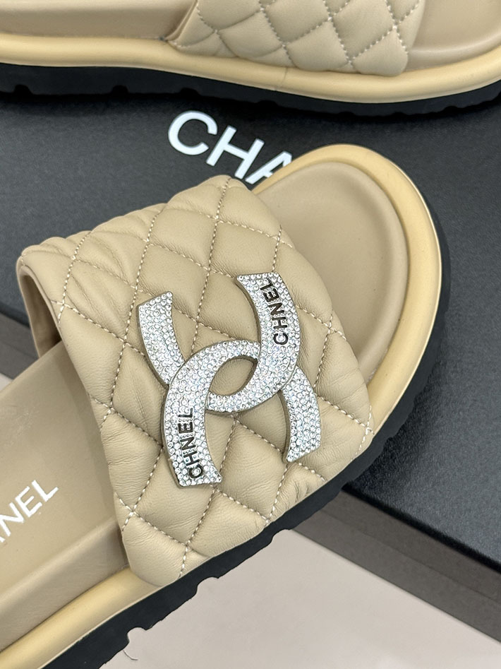 最高級シャネルスーパーコピー CHANEL 2026年春夏 新作 ラムスキン キルトウッド ミュール ベージュ 2630817 シャネル サンダル 公式 - 画像 (5)