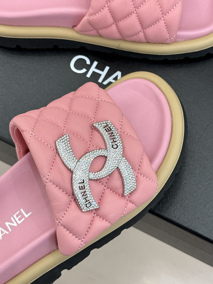 最高級シャネルスーパーコピー CHANEL 2026年春夏 新作 ラムスキン キルトウッド ミュール ピンク 2630820 シャネル 靴 ピンク - 画像 (5)