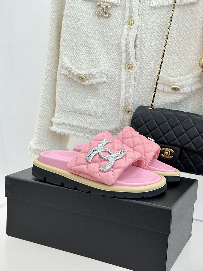 最高級シャネルスーパーコピー CHANEL 2026年春夏 新作 ラムスキン キルトウッド ミュール ピンク 2630820 シャネル 靴 ピンク - 画像 (2)