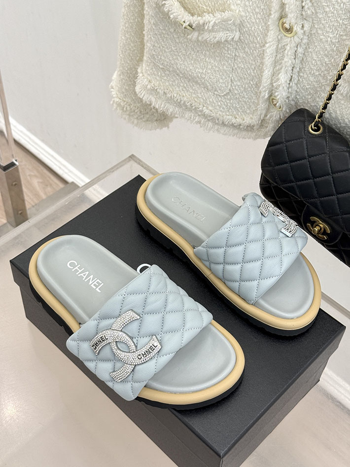 最高級シャネルスーパーコピー CHANEL 2026年春夏 新作 ラムスキン キルトウッド ミュール スカイブルー 2630823 chanel 靴 安い - 画像 (9)