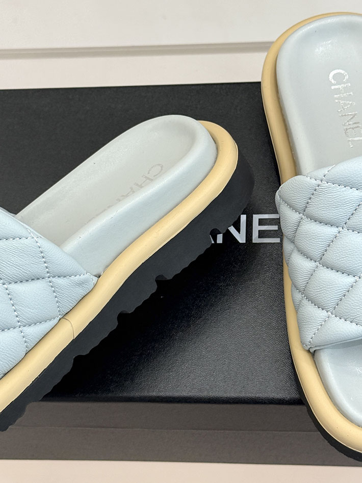 最高級シャネルスーパーコピー CHANEL 2026年春夏 新作 ラムスキン キルトウッド ミュール スカイブルー 2630823 chanel 靴 安い - 画像 (6)