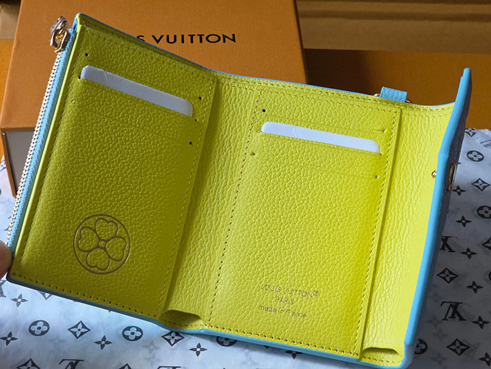 最高級ルイヴィトンスーパーコピー Louis Vuitton 財布 ポルトフォイユ・ヴィクトリーヌ スカイブルー M28293 ルイヴィトン 財布 レディース 新作 - 画像 (8)