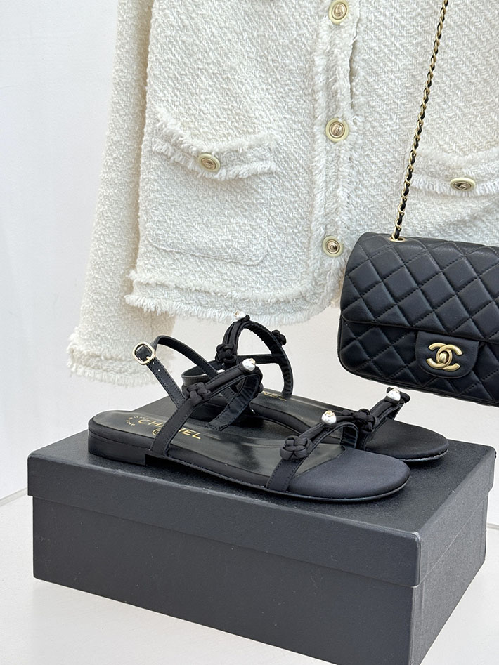 最高級シャネルスーパーコピー CHANEL 2026年春夏 新作 フラットサンダル カジュアルサンダル ブラック 2630824 フラットサンダル 黒 - 画像 (2)