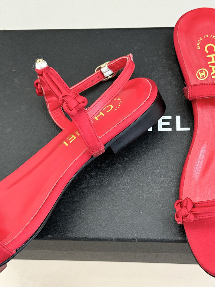 最高級シャネルスーパーコピー CHANEL 2026年春夏 新作 フラットサンダル カジュアルサンダル レッド 2630825 フラットサンダル ブランド - 画像 (4)