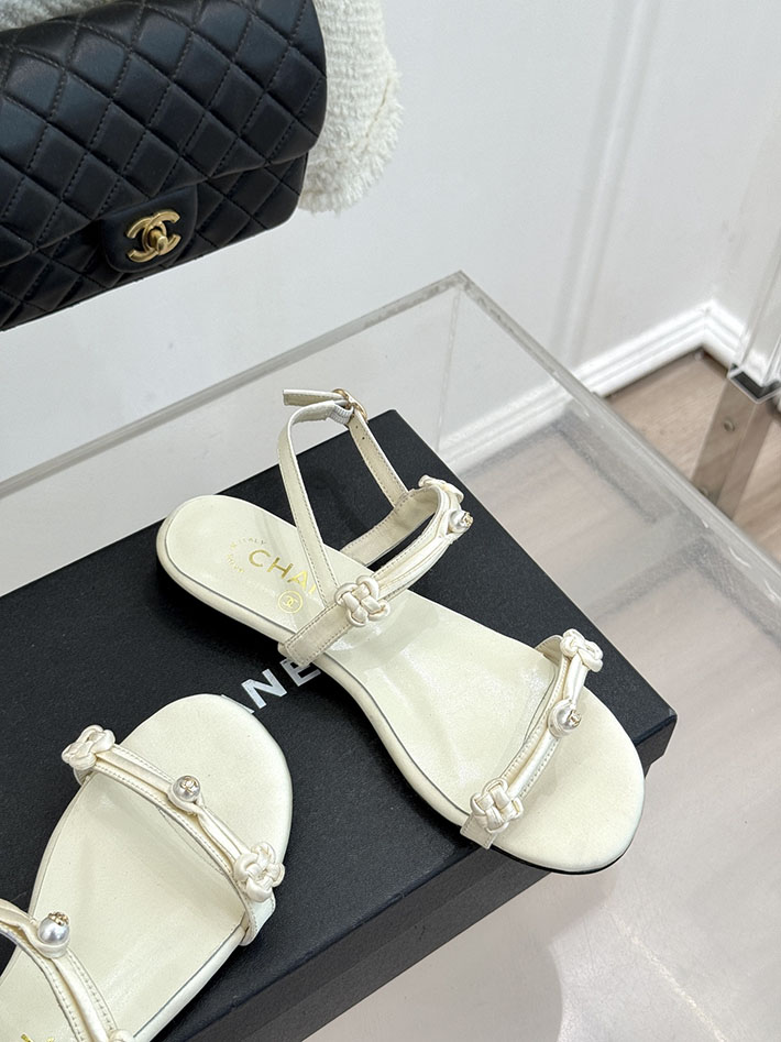 最高級シャネルスーパーコピー CHANEL 2026年春夏 新作 フラットサンダル カジュアルサンダル ホワイト 2630826 フラット サンダル ミュール - 画像 (7)