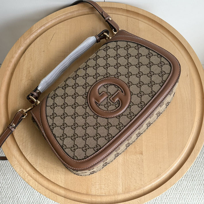 グッチ直営アウトレット店 GUCCI ブロンディ ラージ トップハンドルバッグ ベージュ&ダークブラウン 815716 HAAKG 9755 グッチ バッグ アウトレット - 画像 (7)