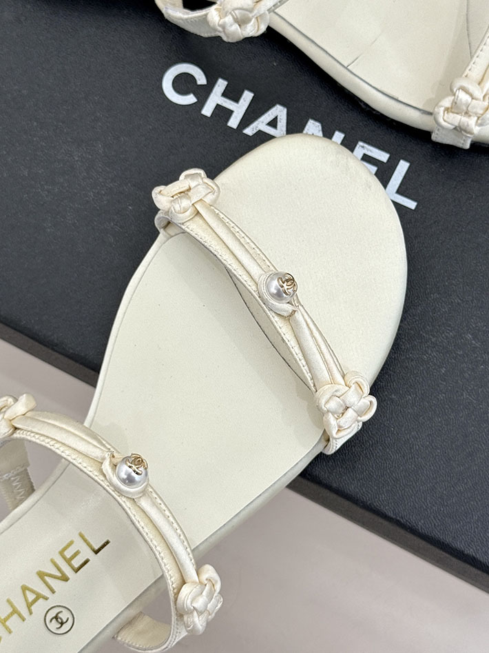最高級シャネルスーパーコピー CHANEL 2026年春夏 新作 ココマーク サンダル レディース 女 ホワイト 2630829 シャネル サンダル 白 - 画像 (5)