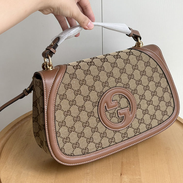 グッチ直営アウトレット店 GUCCI ブロンディ ラージ トップハンドルバッグ ベージュ&ダークブラウン 815716 HAAKG 9755 グッチ バッグ アウトレット - 画像 (2)