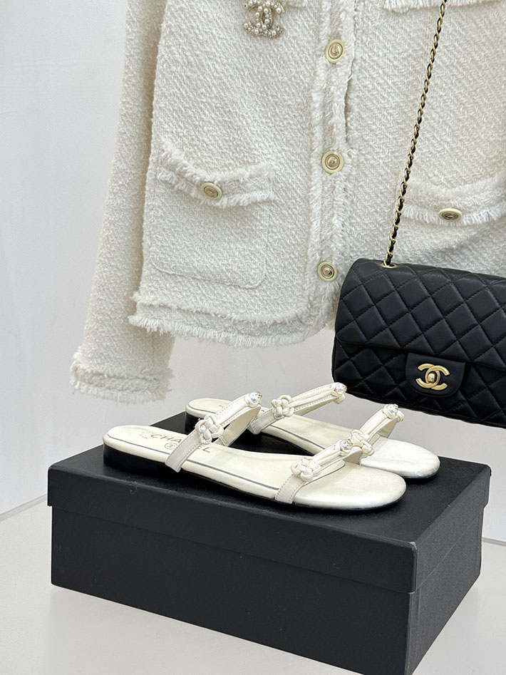 最高級シャネルスーパーコピー CHANEL 2026年春夏 新作 ココマーク サンダル レディース 女 ホワイト 2630829 シャネル サンダル 白 - 画像 (2)