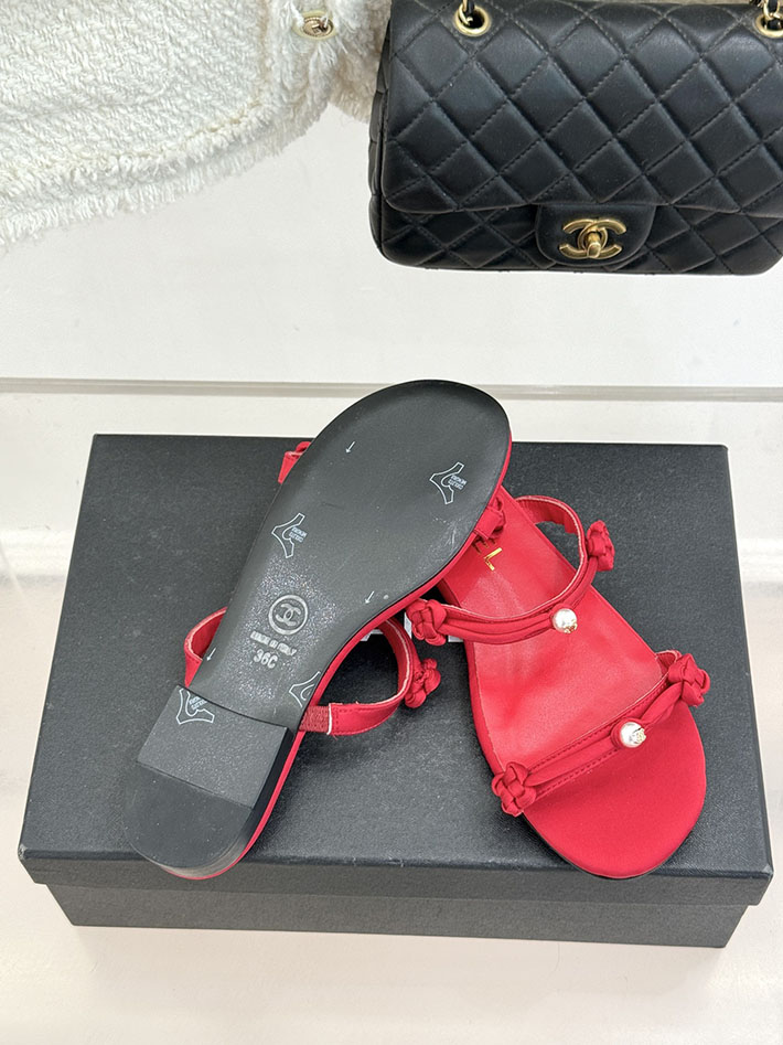 最高級シャネルスーパーコピー CHANEL 2026年春夏 新作 ココマーク サンダル レディース 女 レッド 2630830 シャネル サンダル 安い - 画像 (3)