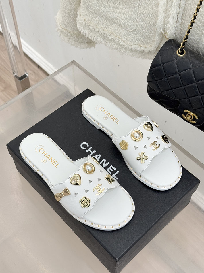 最高級シャネルスーパーコピー CHANEL 2026年春夏 新作 ココマーク サンダル 靴 レディース ホワイト 2630841 シャネル サンダル 定価 - 画像 (9)