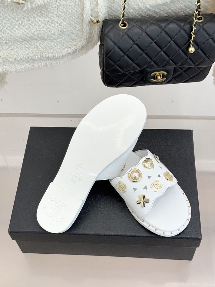 最高級シャネルスーパーコピー CHANEL 2026年春夏 新作 ココマーク サンダル 靴 レディース ホワイト 2630841 シャネル サンダル 定価 - 画像 (3)
