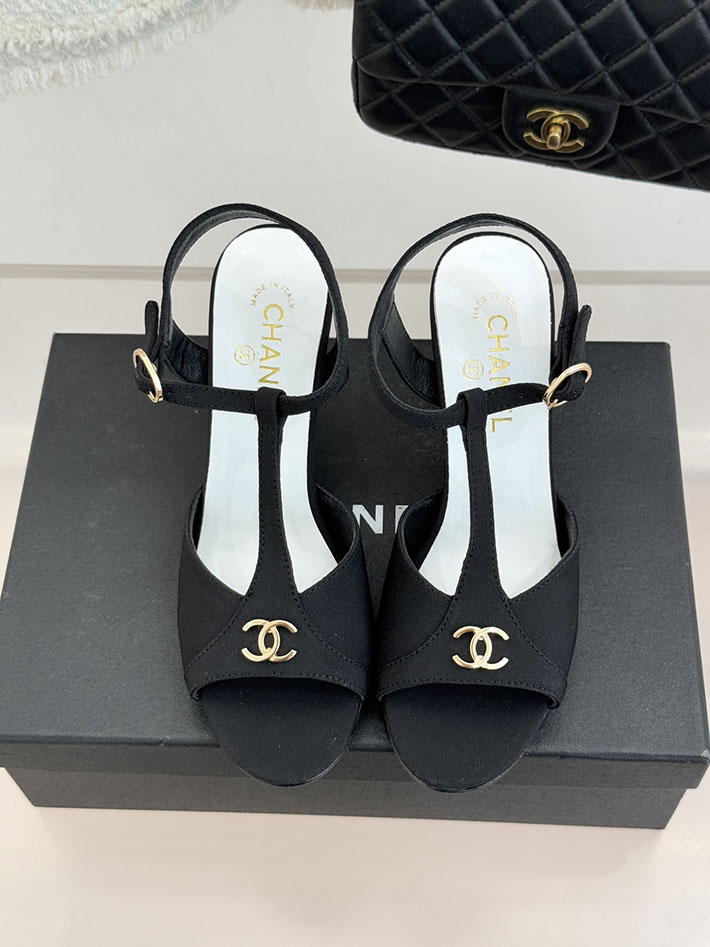 最高級シャネルスーパーコピー CHANEL 2026年 新作 サンダル ココマーク スエード キッドスキン ブラック 2630854 シャネル サンダル 新作 - 画像 (8)
