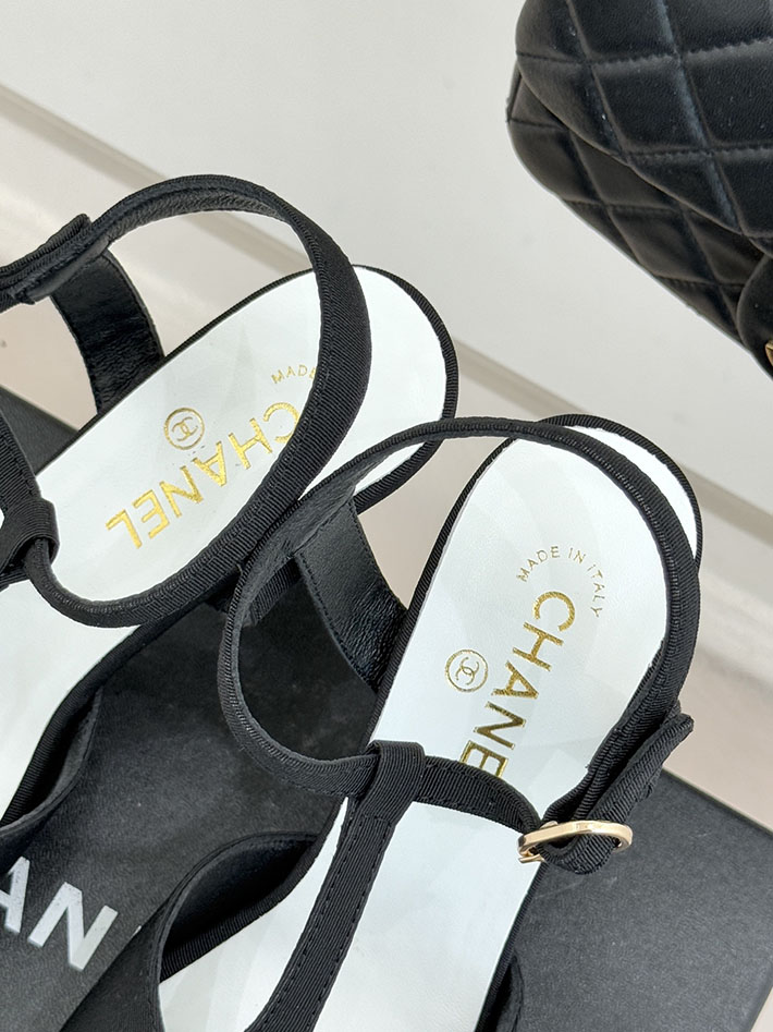 最高級シャネルスーパーコピー CHANEL 2026年 新作 サンダル ココマーク スエード キッドスキン ブラック 2630854 シャネル サンダル 新作 - 画像 (4)