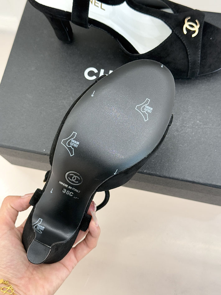 最高級シャネルスーパーコピー CHANEL 2026年 新作 サンダル ココマーク スエード キッドスキン ブラック 2630857 シャネル サンダル 安い - 画像 (3)