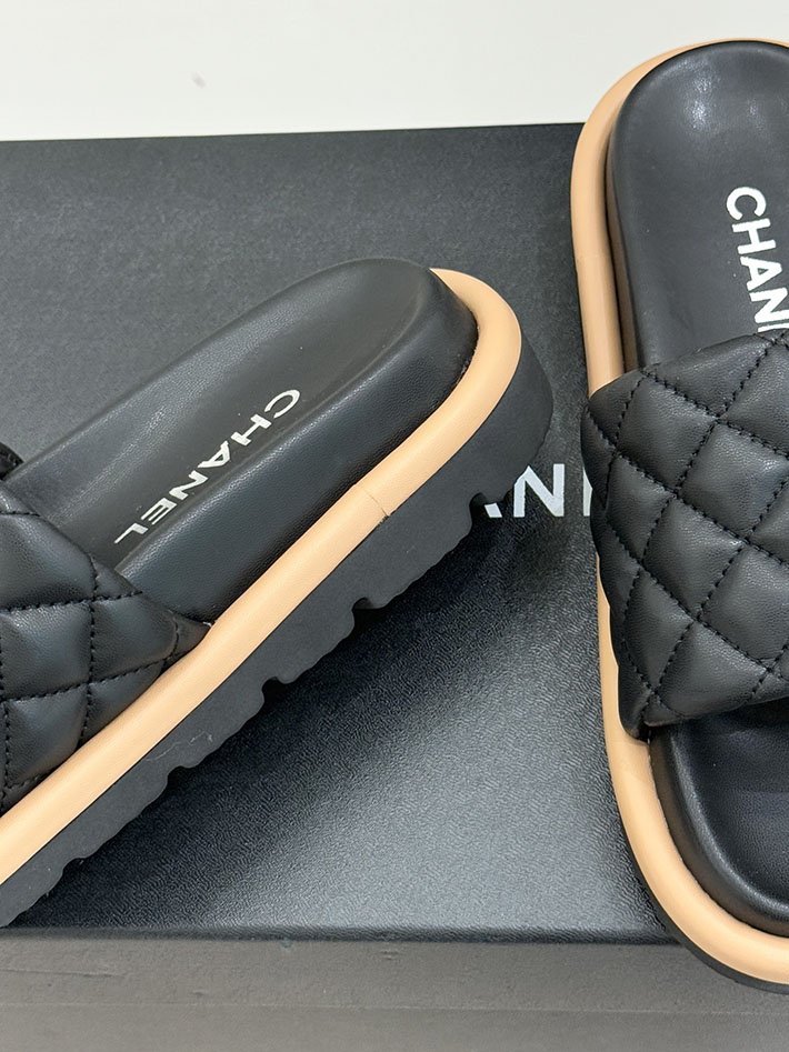 最高級シャネルスーパーコピー CHANEL 2026年 新作 サンダル マトラッセ ココマーク ミュール ブラック 2630858 シャネル サンダル 公式 - 画像 (6)
