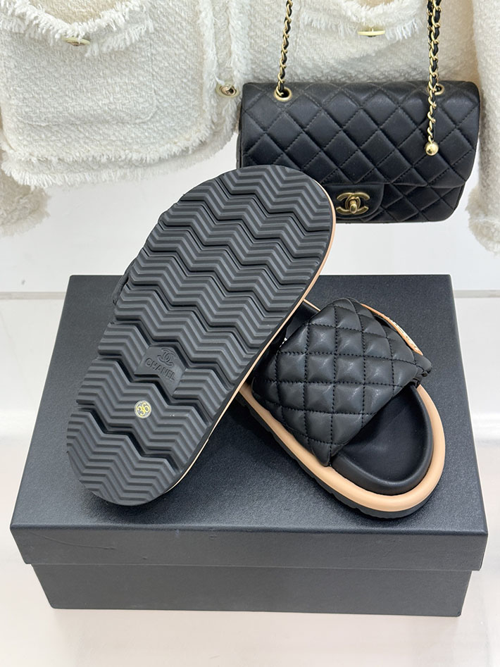 最高級シャネルスーパーコピー CHANEL 2026年 新作 サンダル マトラッセ ココマーク ミュール ブラック 2630858 シャネル サンダル 公式 - 画像 (3)