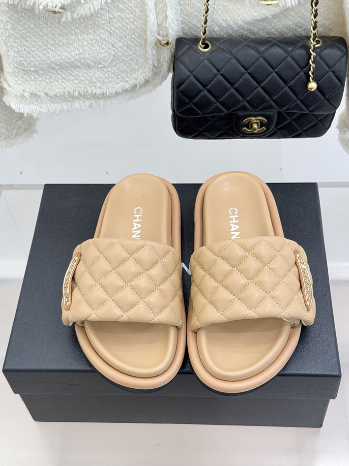 最高級シャネルスーパーコピー CHANEL 2026年 新作 サンダル マトラッセ ココマーク ミュール ブラック 2630859 シャネル サンダル 新作 - 画像 (8)