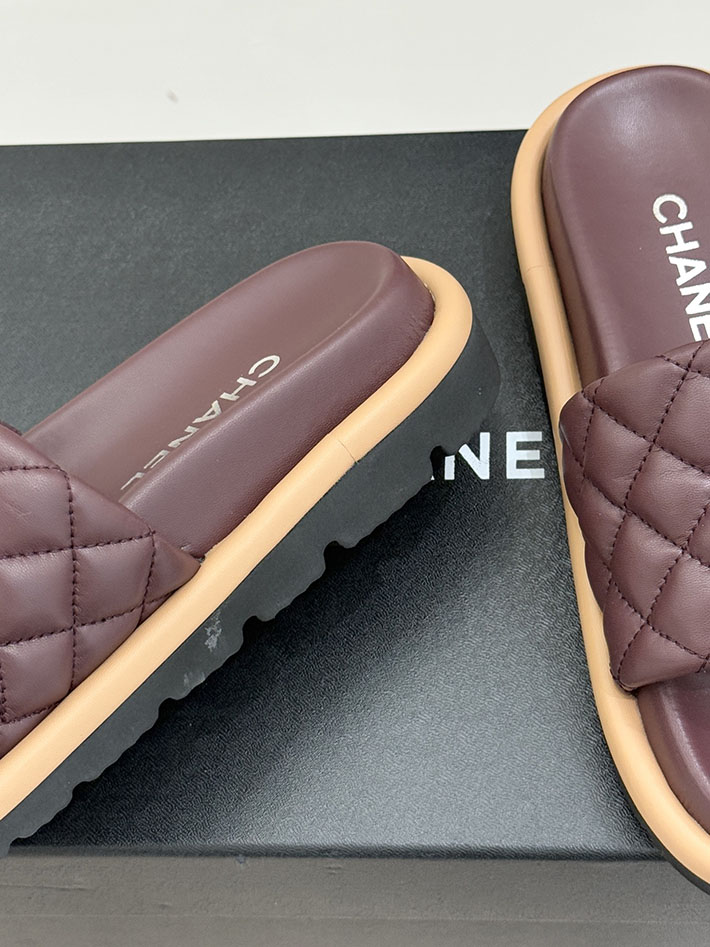 最高級シャネルスーパーコピー CHANEL 2026年 新作 サンダル マトラッセ ココマーク ミュール ワインレッド 2630860 シャネル サンダル 定価 - 画像 (6)