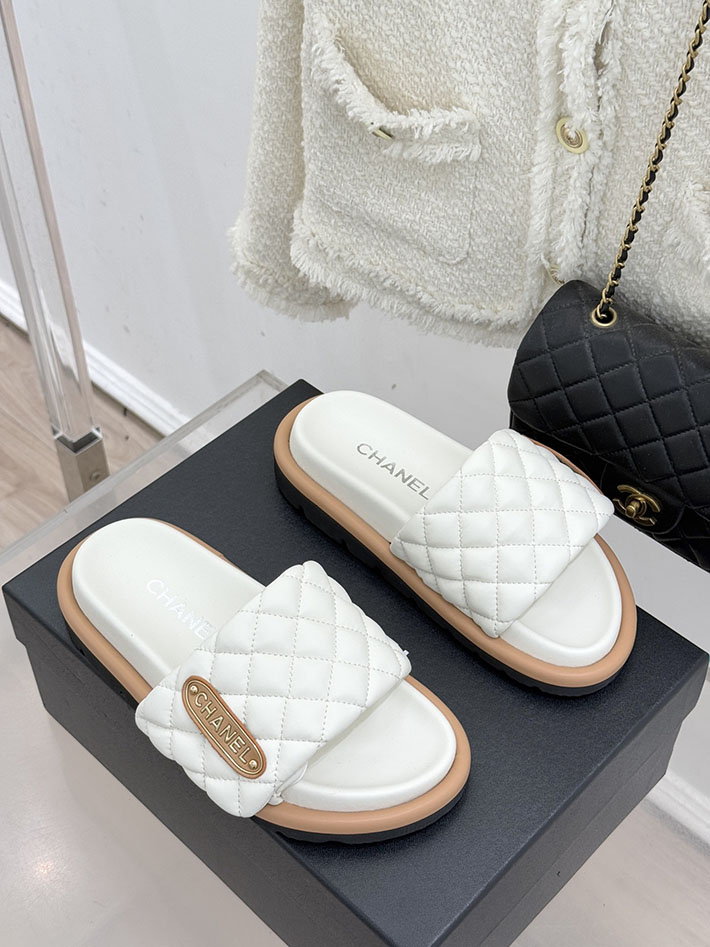 最高級シャネルスーパーコピー CHANEL 2026年 新作 サンダル マトラッセ ココマーク ミュール ホワイト 2630861 レディース シャネル サンダル - 画像 (9)