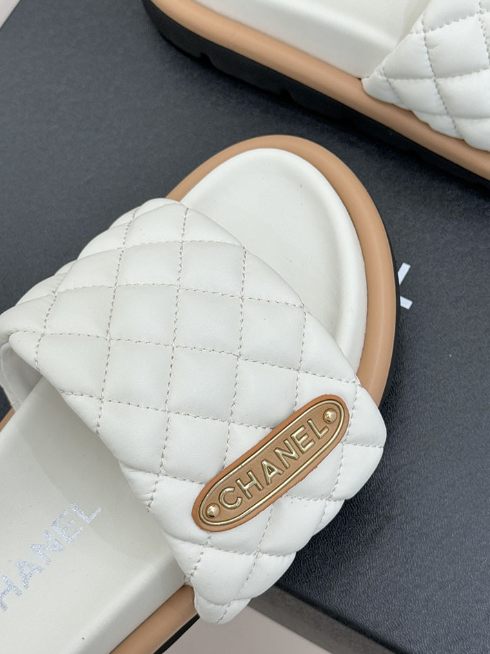 最高級シャネルスーパーコピー CHANEL 2026年 新作 サンダル マトラッセ ココマーク ミュール ホワイト 2630861 レディース シャネル サンダル - 画像 (5)