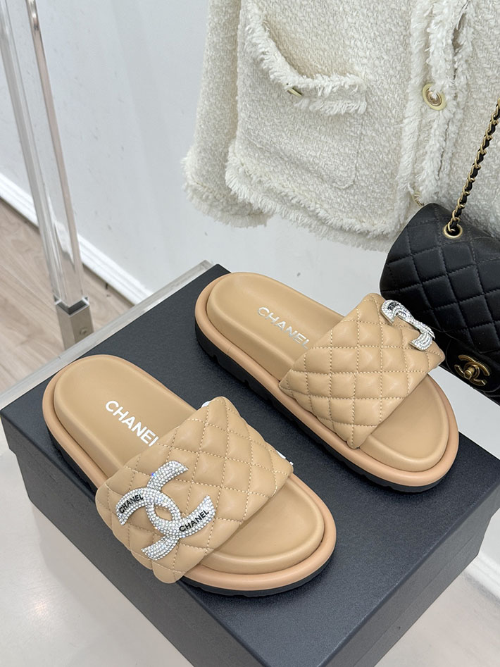 最高級シャネルスーパーコピー CHANEL 2026年 新作 サンダル マトラッセ ココマーク ミュール ブラウン 2630863 サンダル おしゃれ 歩きやすい - 画像 (9)