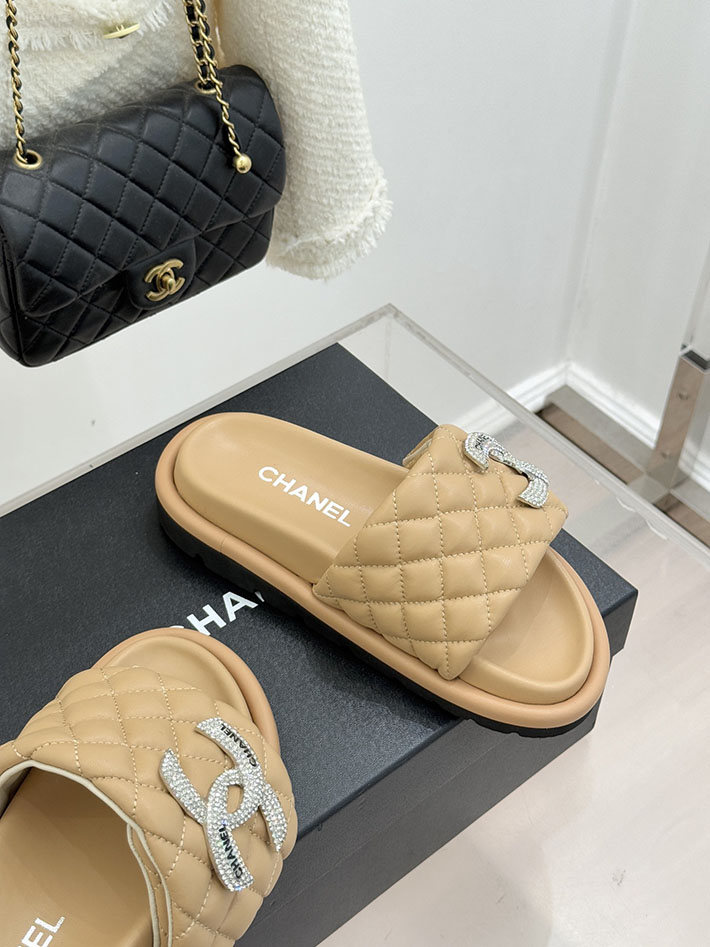 最高級シャネルスーパーコピー CHANEL 2026年 新作 サンダル マトラッセ ココマーク ミュール ブラウン 2630863 サンダル おしゃれ 歩きやすい - 画像 (7)