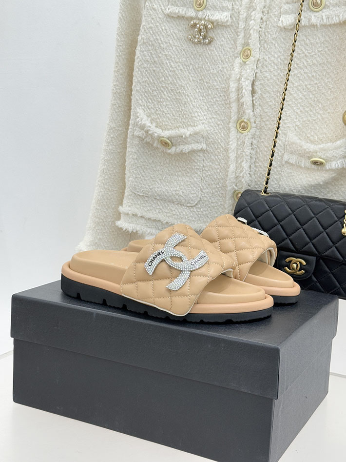 最高級シャネルスーパーコピー CHANEL 2026年 新作 サンダル マトラッセ ココマーク ミュール ブラウン 2630863 サンダル おしゃれ 歩きやすい - 画像 (2)