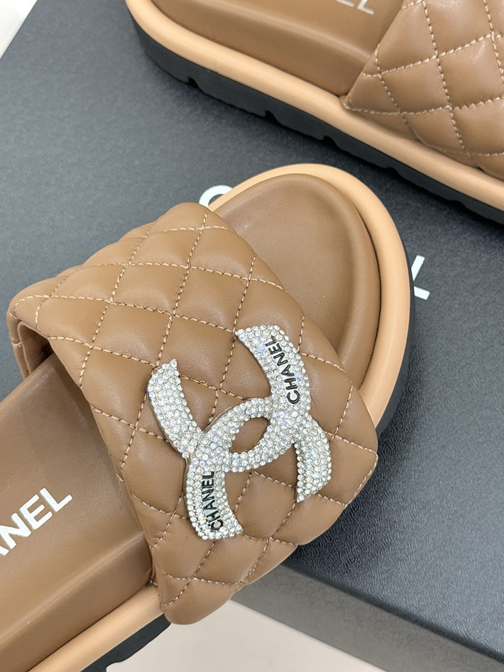 最高級シャネルスーパーコピー CHANEL 2026年 新作 サンダル マトラッセ ココマーク ミュール ブラウン 2630866 サンダル おしゃれ 安い - 画像 (5)
