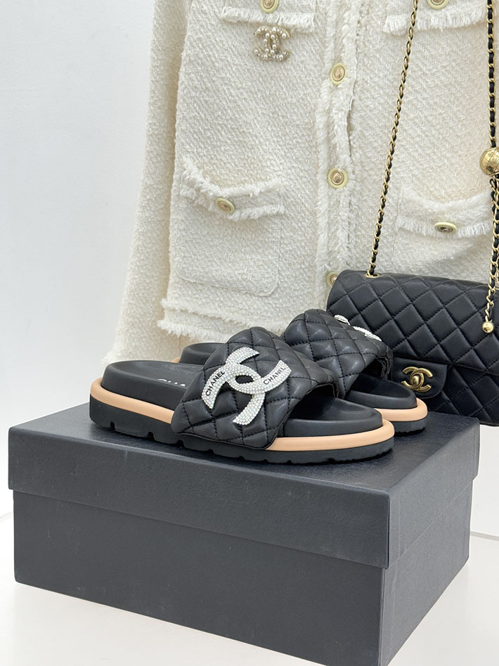 最高級シャネルスーパーコピー CHANEL 2026年 新作 サンダル マトラッセ ココマーク ミュール ブラック 2630867 サンダル 激安 レディース 送料無料 - 画像 (2)