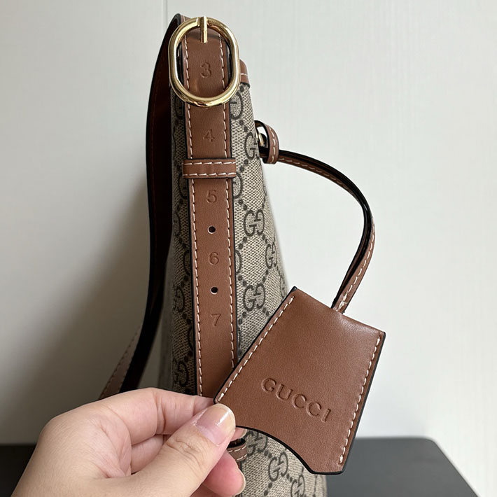 グッチ直営アウトレット店 GUCCI GGエンブレム スモール ショルダーバッグ ベージュ&ダークブラウン 848881 FAD6L 9758 GUCCI バッグ 人気ランキング - 画像 (3)