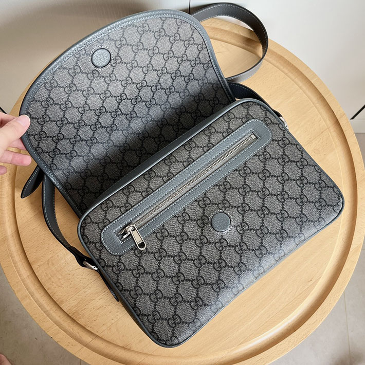 グッチ直営アウトレット店 GUCCI オフディア 斜め掛け ショルダーバッグ グレー&ブラック 724704 96IWT 1244 グッチ メッセンジャーバッグ メンズ - 画像 (5)