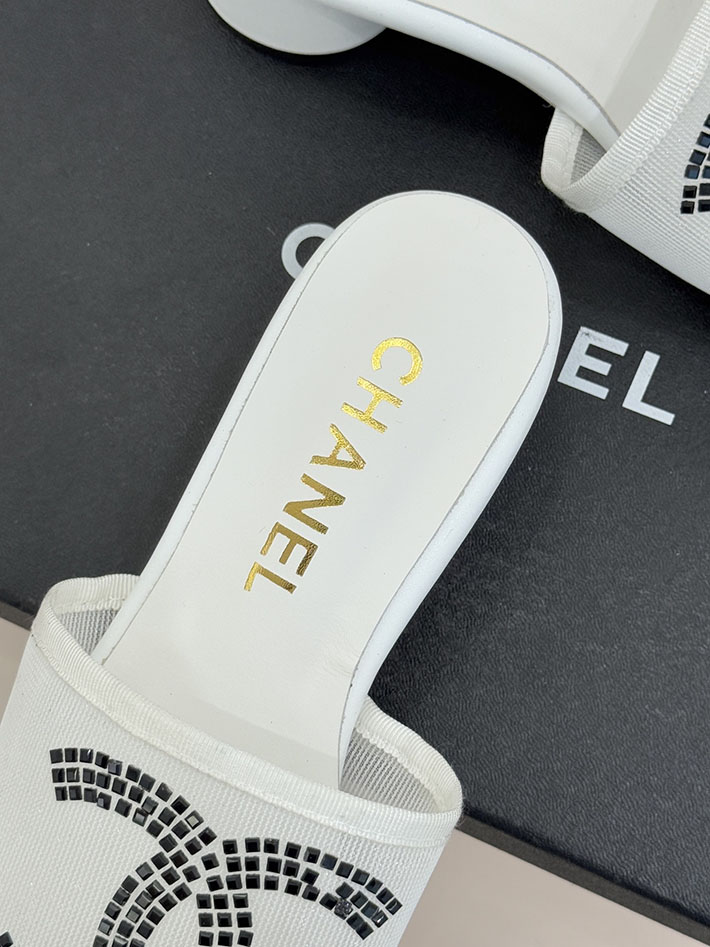 最高級シャネルスーパーコピー CHANEL ココマーク サンダル ミュール ヒール レザー 靴 ホワイト 2630888 シャネル サンダル 白 - 画像 (4)