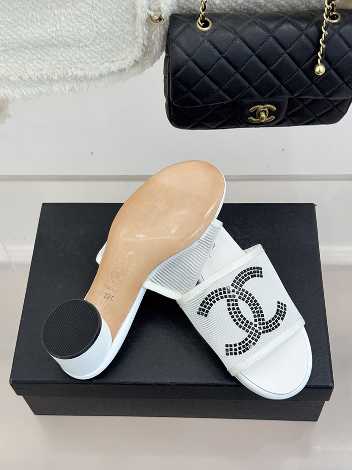 最高級シャネルスーパーコピー CHANEL ココマーク サンダル ミュール ヒール レザー 靴 ホワイト 2630888 シャネル サンダル 白 - 画像 (3)