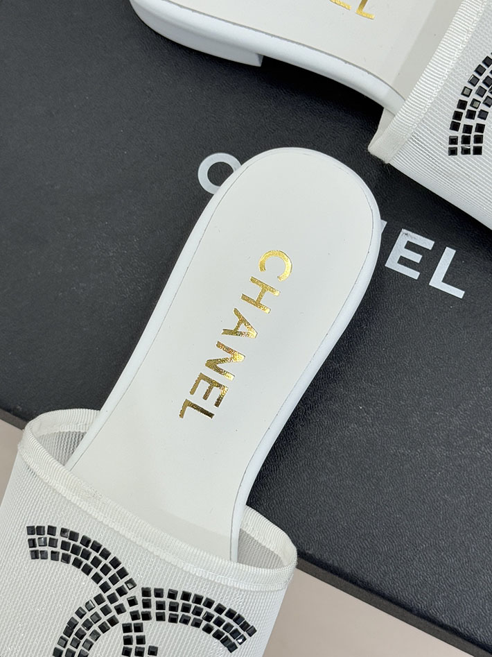 最高級シャネルスーパーコピー CHANEL ココマーク サンダル ミュール ヒール レザー 靴 ホワイト 2630891 レディース シャネル サンダル - 画像 (3)