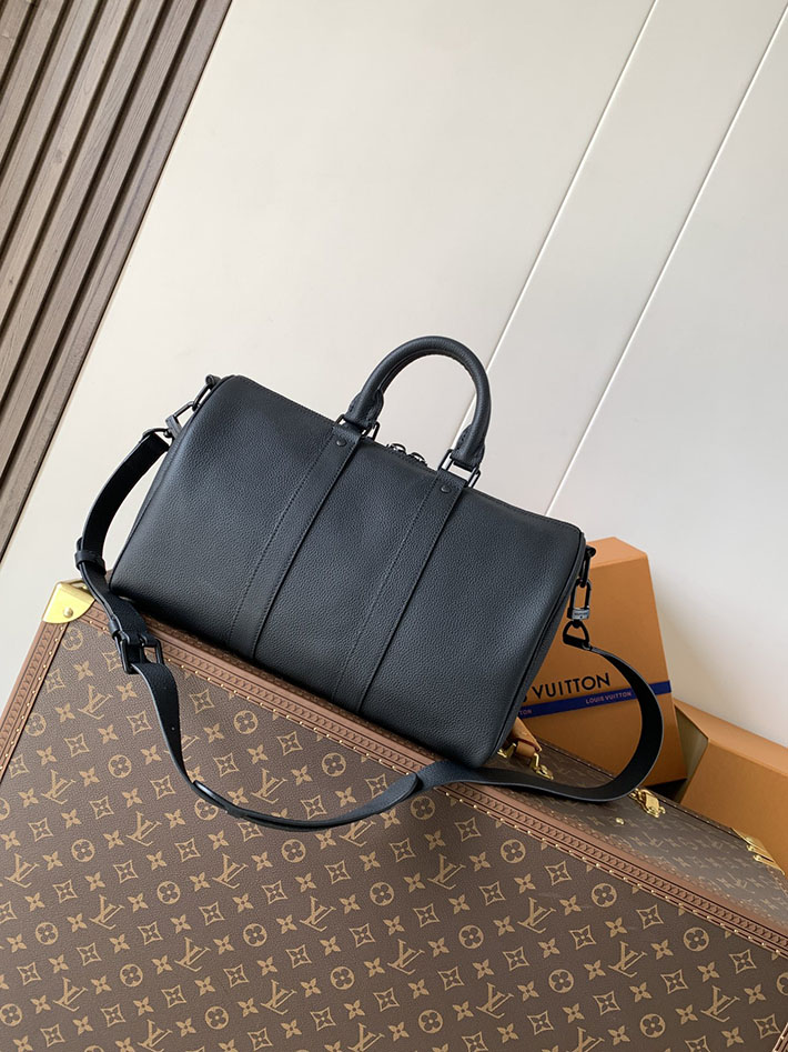 ルイヴィトン販売店舗 メンズバッグ Louis Vuitton キーポル・バンドリエール 35 ノワール M15249 キーポル バンド リエール 35 - 画像 (8)